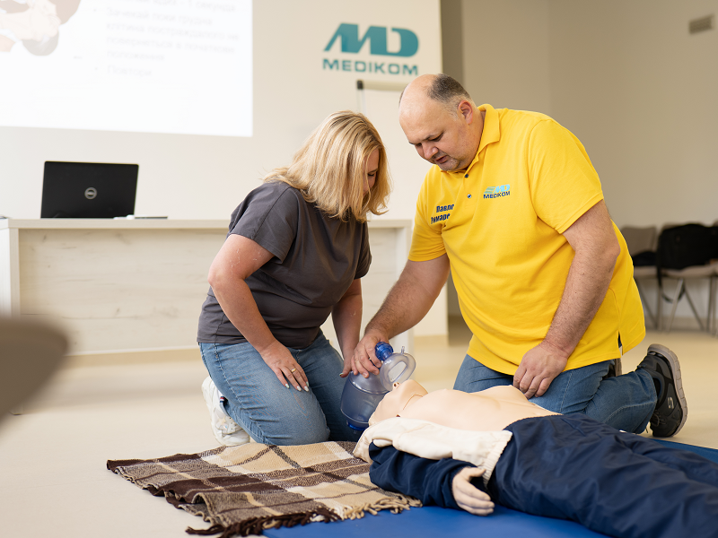 Medikom Education Hub: практичні заняття з надання невідкладної допомоги для лікарів