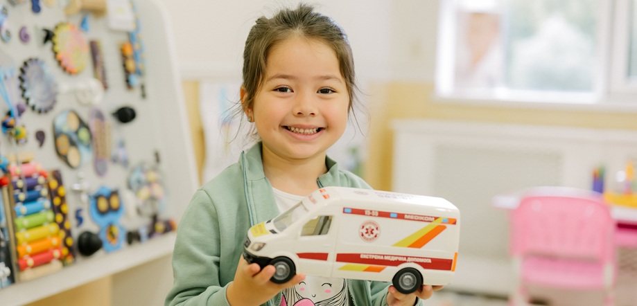 виклик невідкладної допомоги дітям