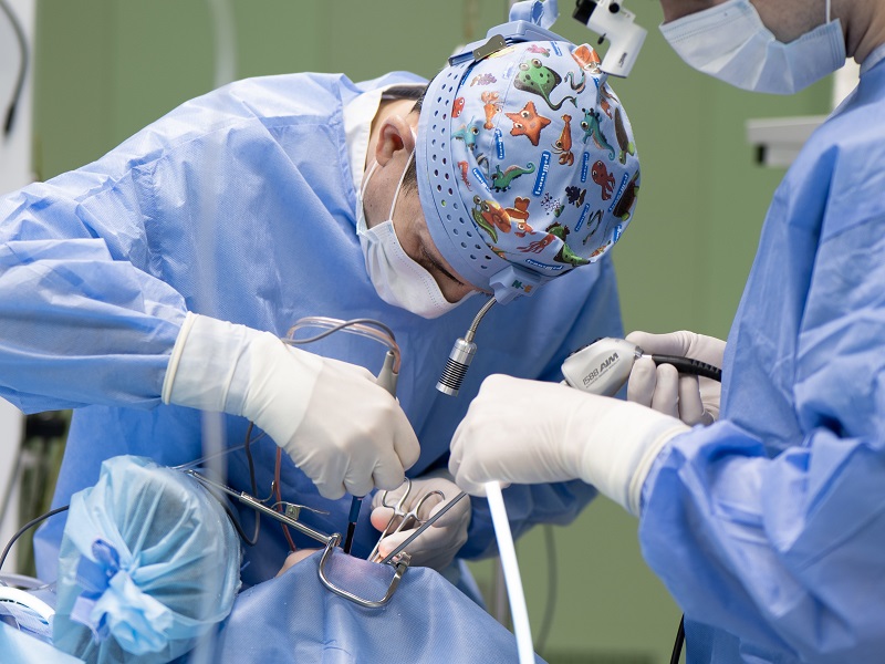 Видалення мигдалин в Києві Видалення мигдалин