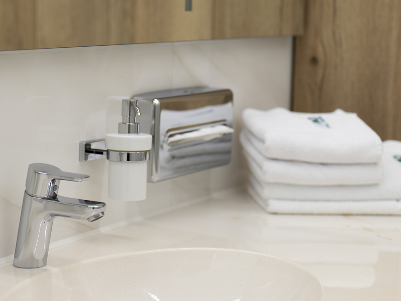 Санвузол у стаціонарі на Оболоні Санвузол у стаціонарі на Оболоні