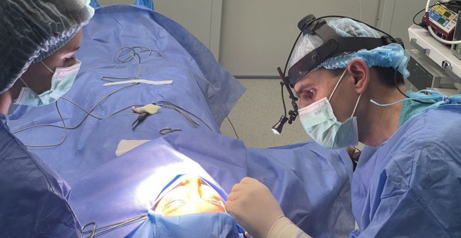 Транскон'юктивальна блефаропластика