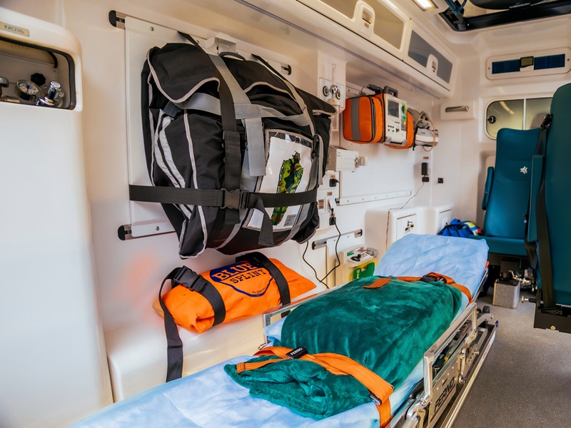 послуга медичного транспортування супровід пацієнтів