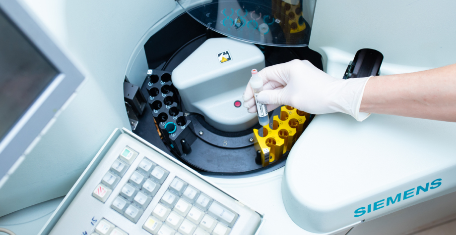 лабораторна генетика