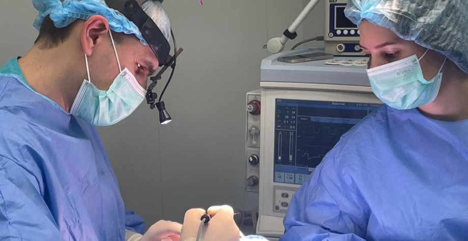 операція з підтяжки брів