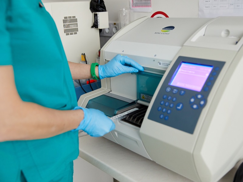 lab virus1.jpg лабораторія печерськ